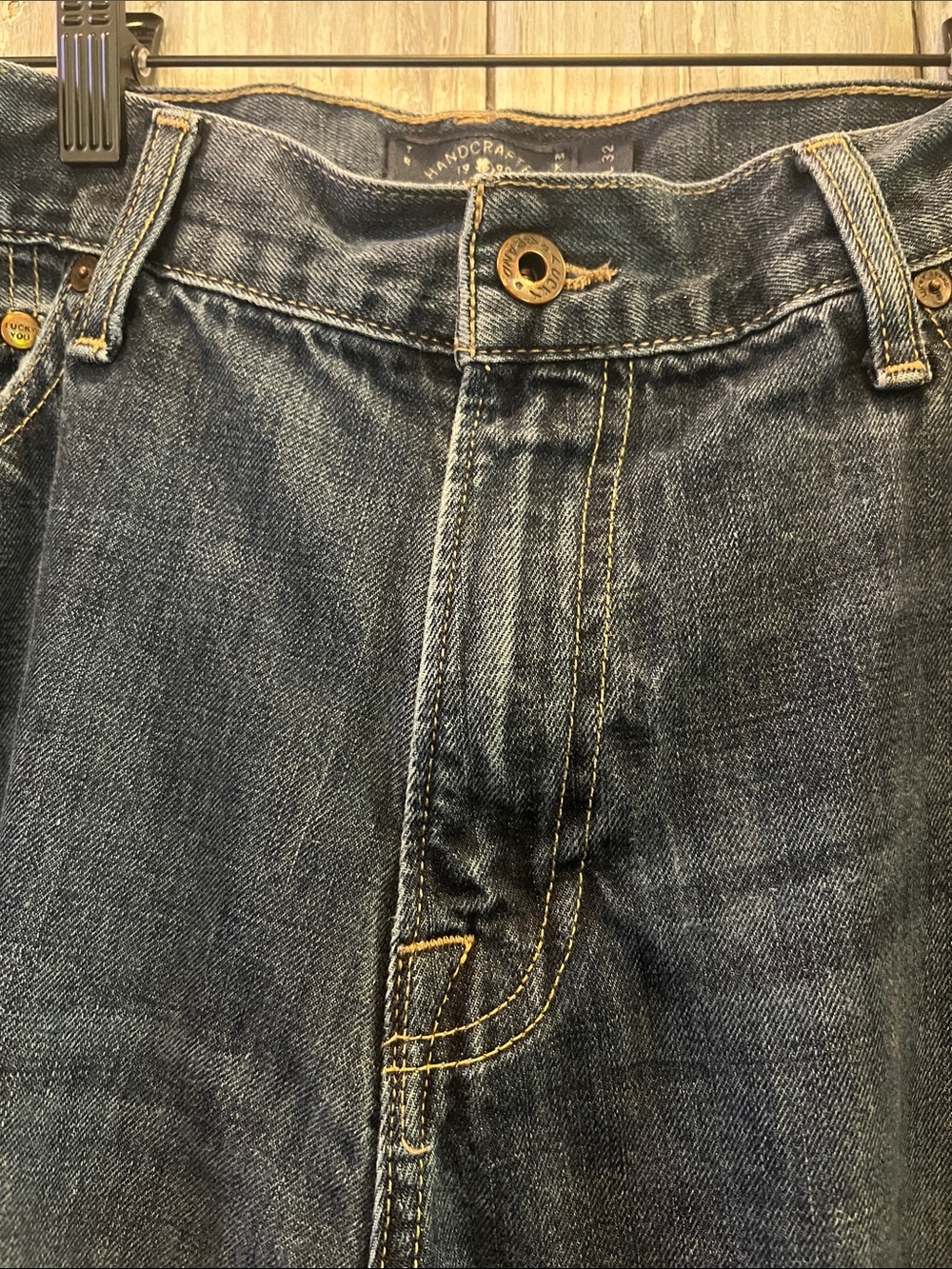Dark Blue Men's Lucky Brand Jeans - Classic Straight Fit - Picture 2 of 6